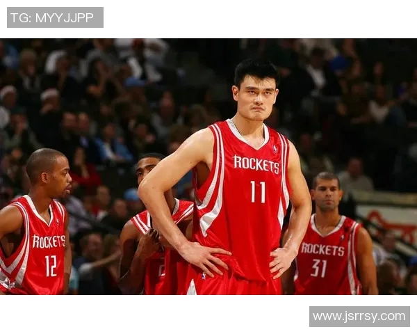 当赵本山遇上姚明两位巨星的幽默与篮球碰撞的奇妙瞬间