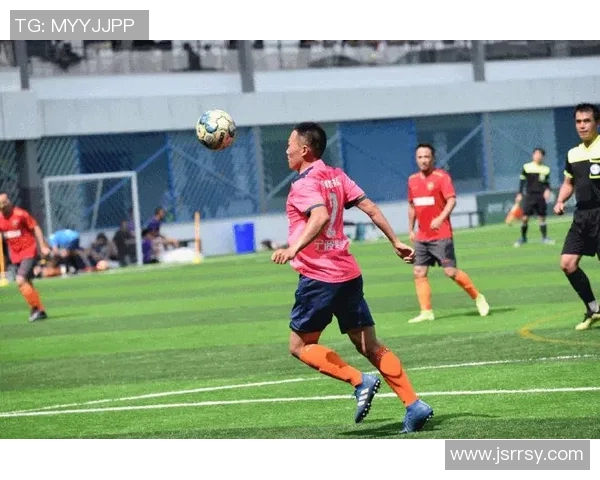 动态壁纸足球明星8号带你领略绿茵场上的激情与荣耀