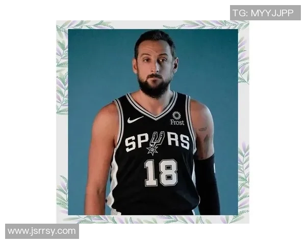 紫金篮球明星的辉煌历程与未来展望揭秘篮球界的传奇故事与成就